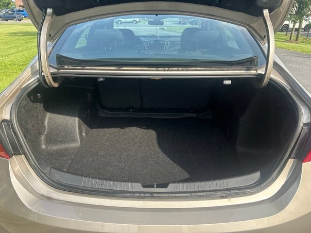 Used 2022 Chevrolet Malibu LS FWD image 19