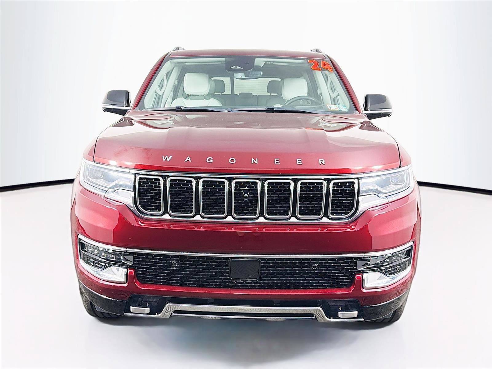 Used 2024 Jeep Wagoneer Series III w/ Premium Group I AWD/4WD image 2