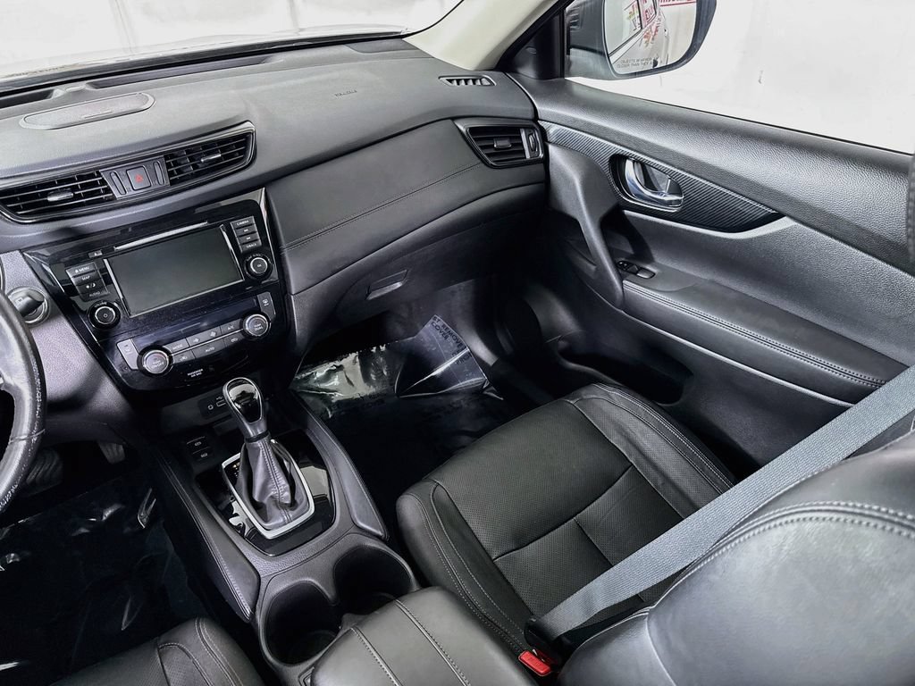 Used 2018 Nissan Rogue SL w/ Premium Package AWD/4WD image 26