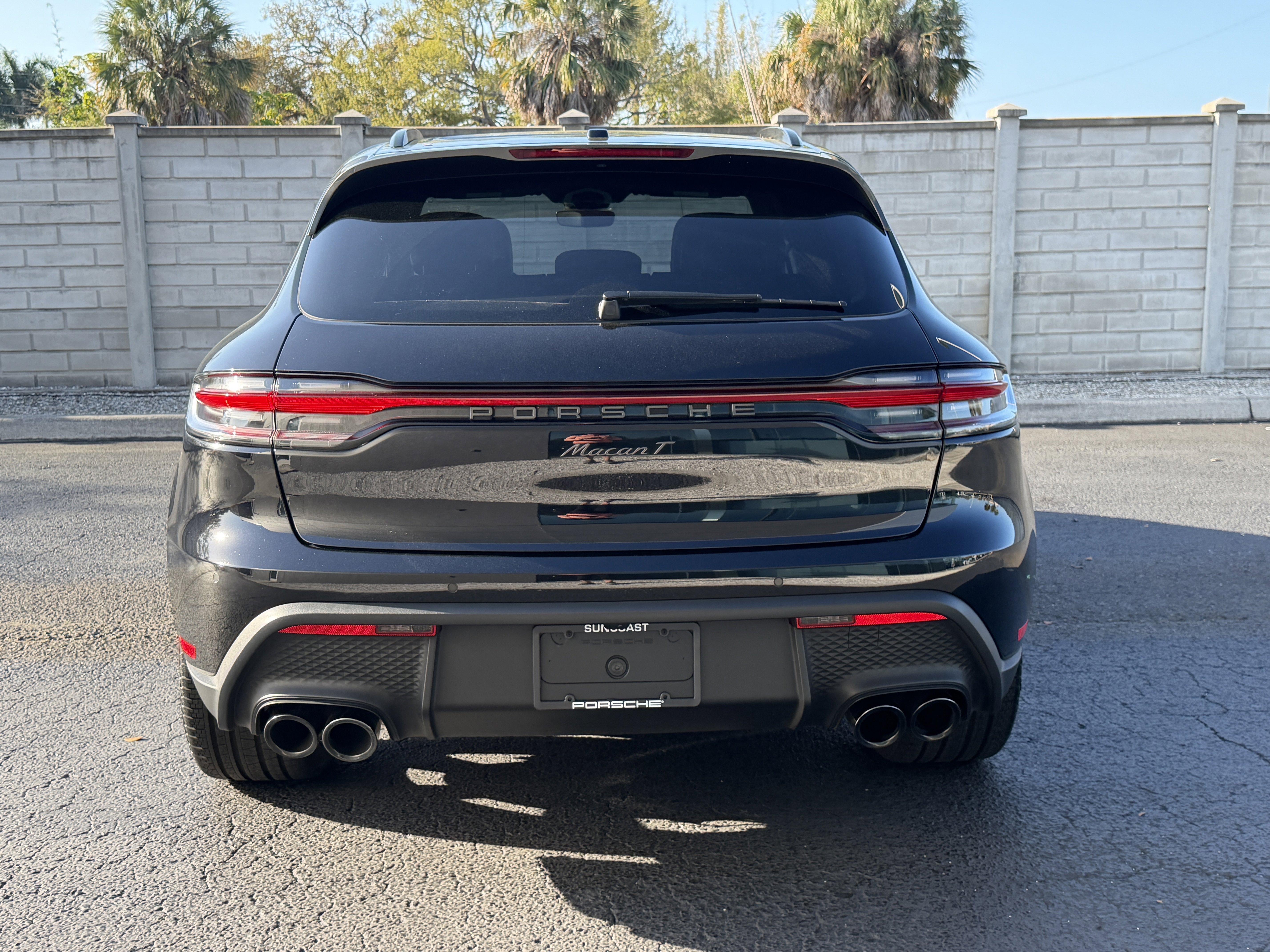 Certified 2025 Porsche Macan Turbo image 12