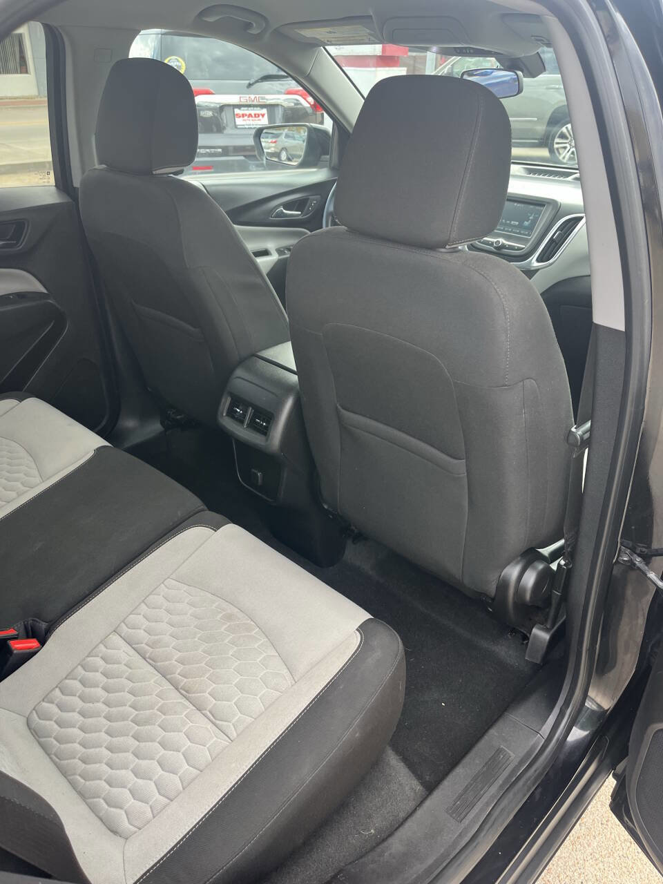 Used 2018 Chevrolet Equinox LT image 24