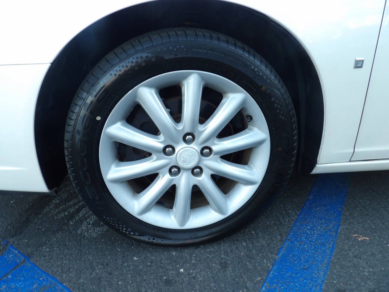 Used 2008 Buick Lucerne CXS FWD image 13