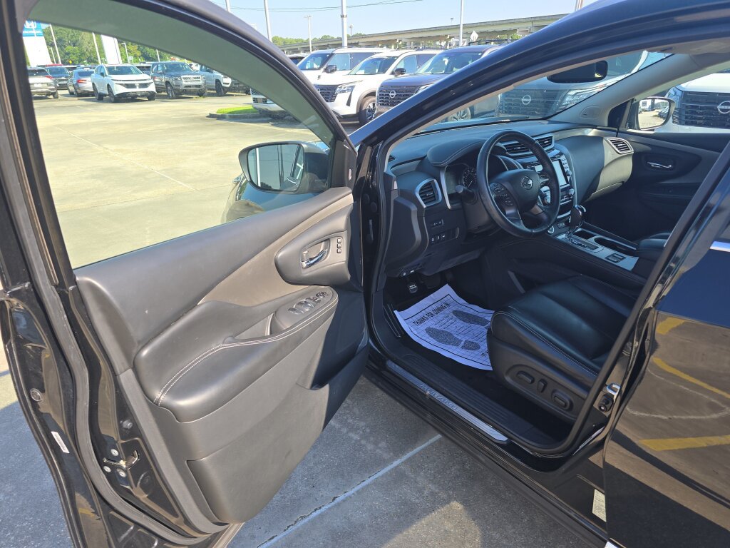 Used 2019 Nissan Murano SL FWD image 13