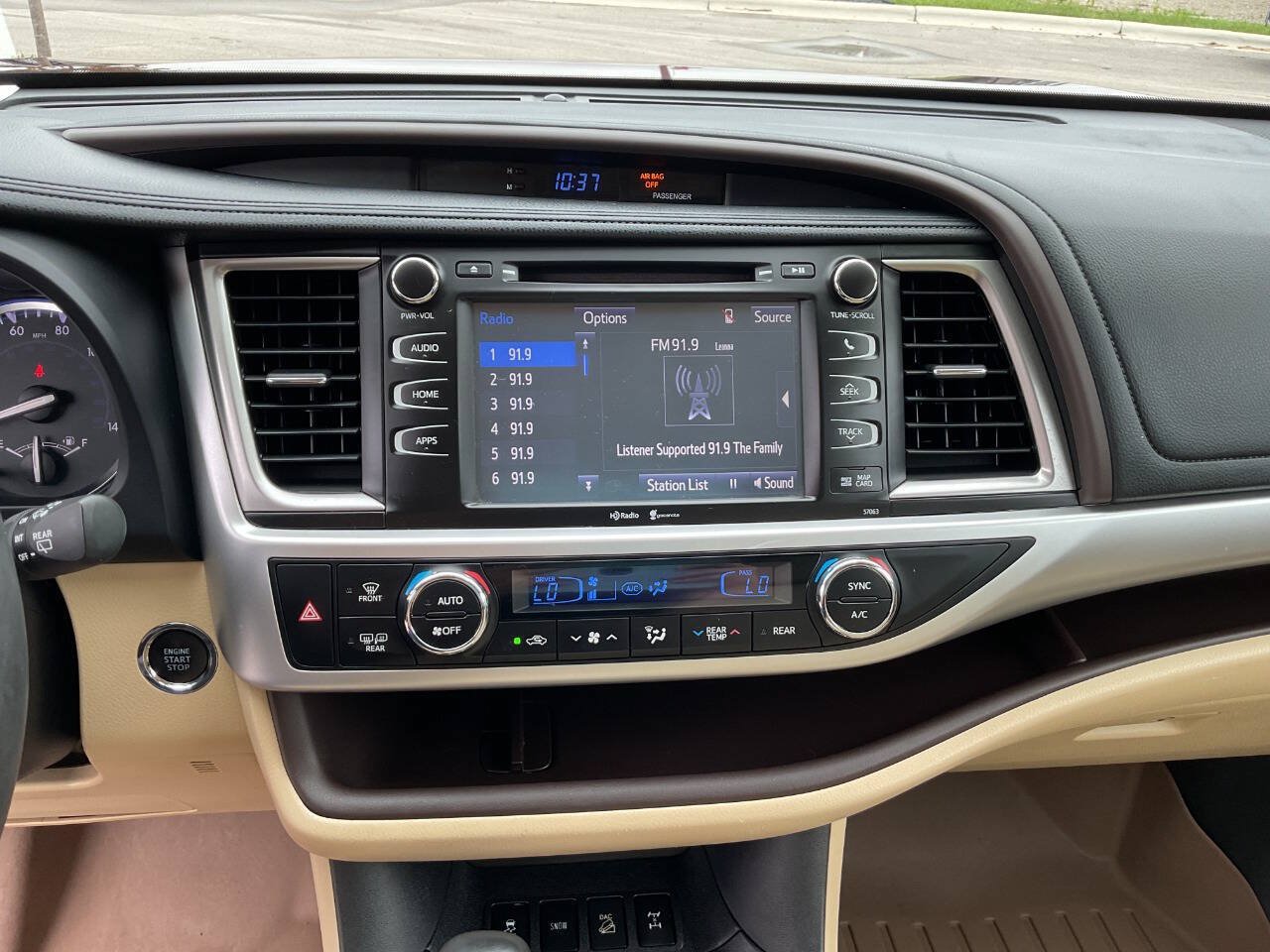 Used 2015 Toyota Highlander XLE AWD/4WD image 23