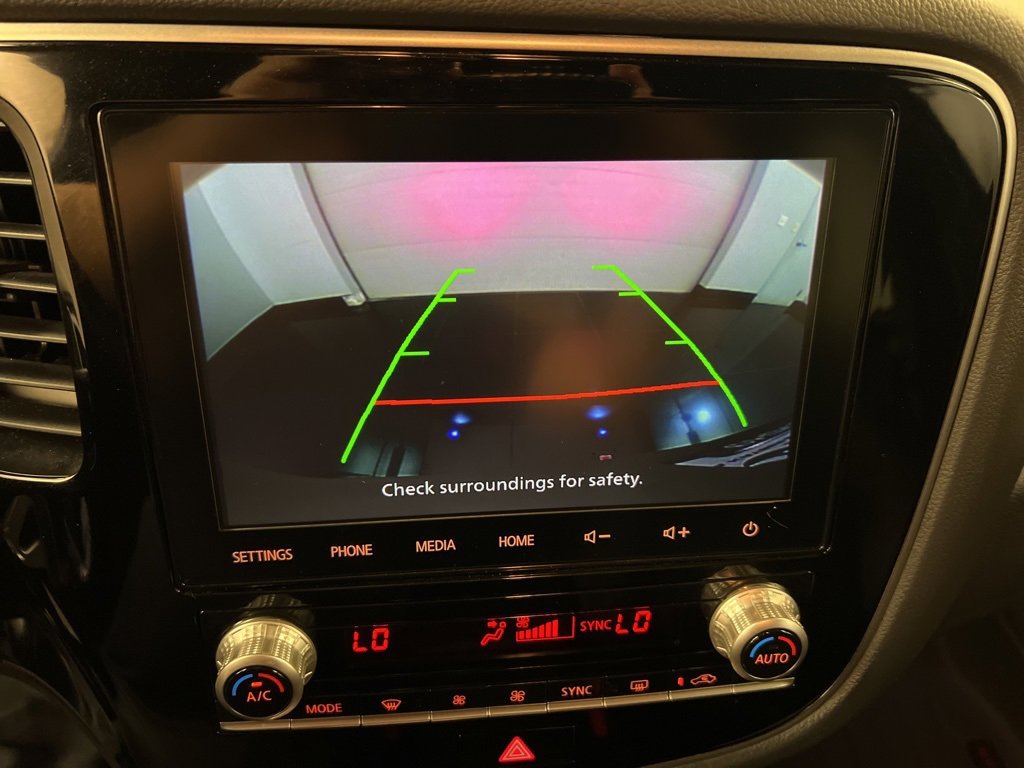 Used 2021 Mitsubishi Outlander SEL image 12