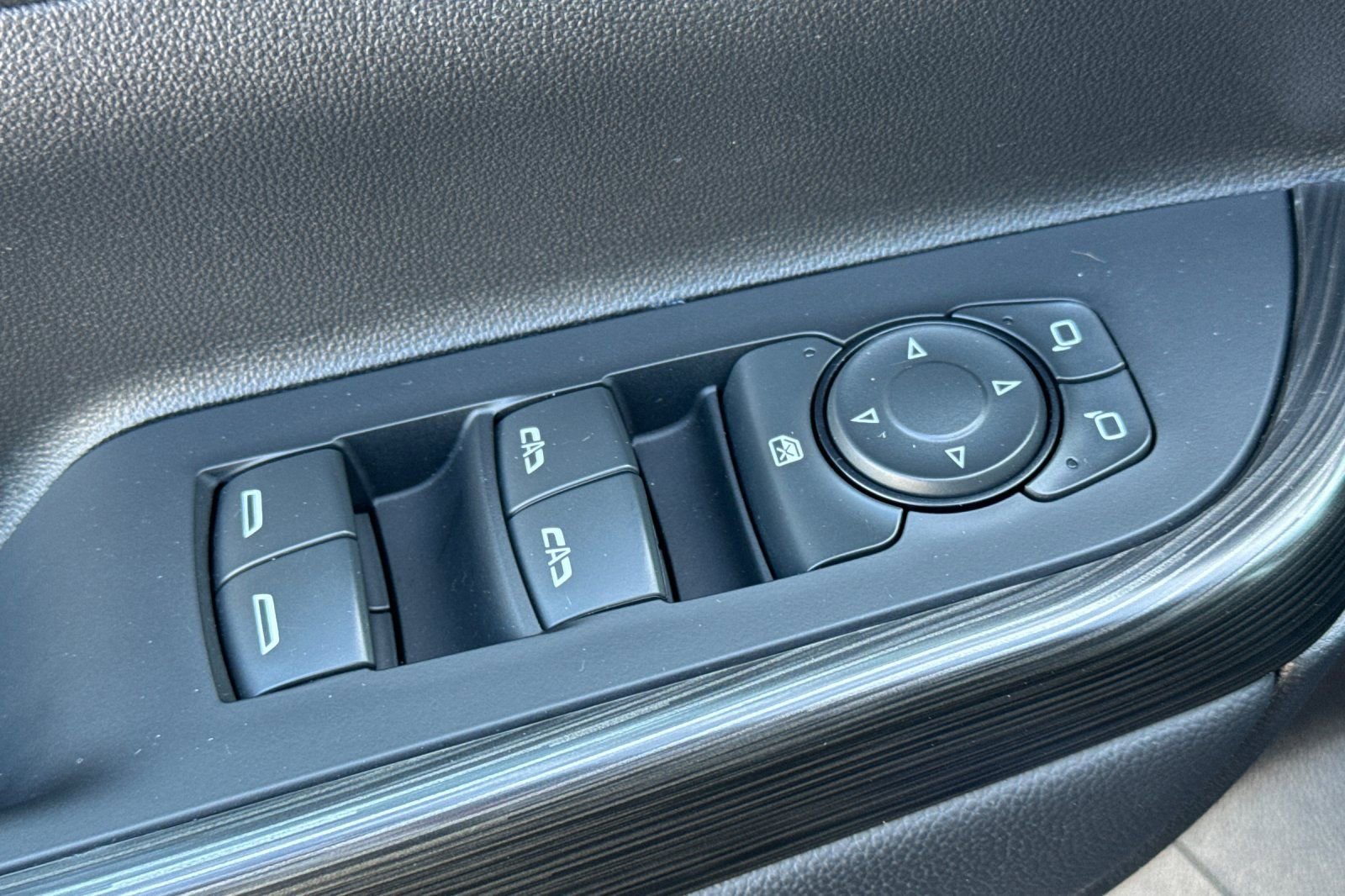 Certified 2023 GMC Acadia SLT image 11