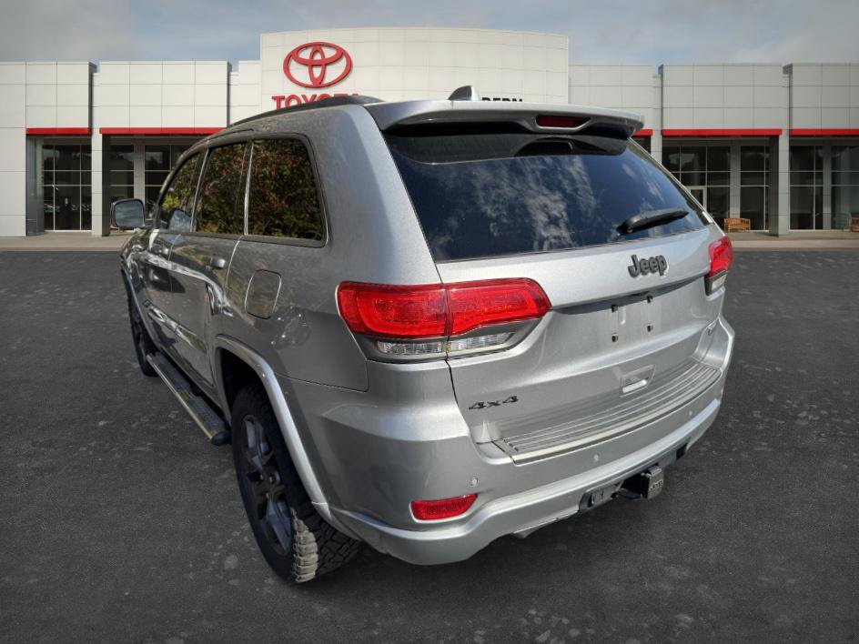 Used 2015 Jeep Grand Cherokee Overland w/ Advanced Technology Group AWD/4WD image 7