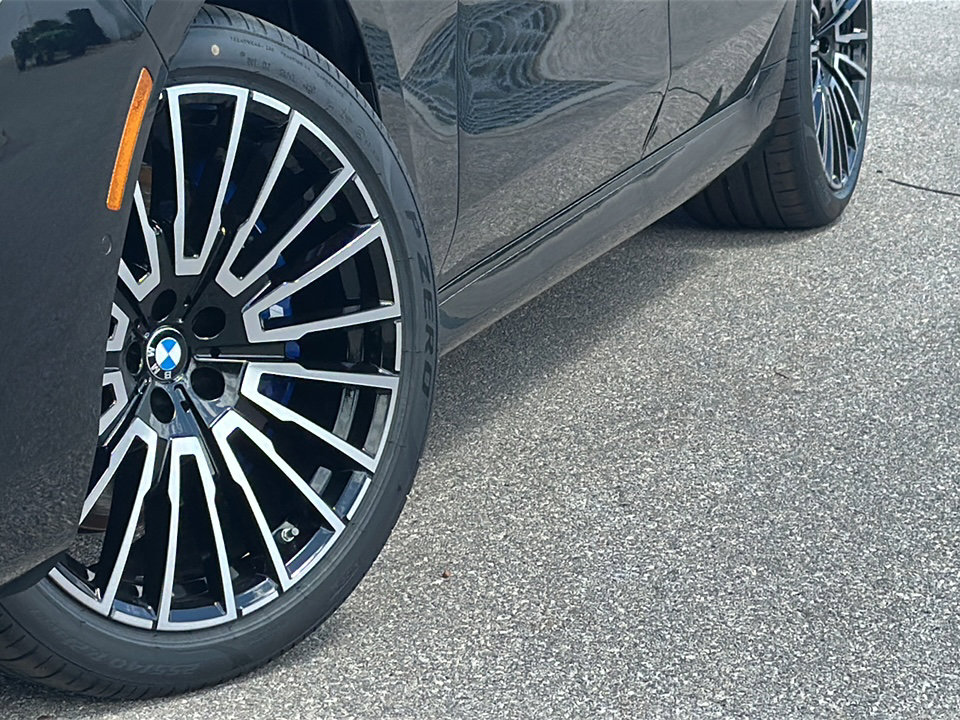 New 2026 BMW 740i w/ Premium Package image 3