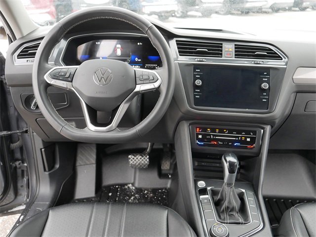 Certified 2024 Volkswagen Tiguan SE image 20