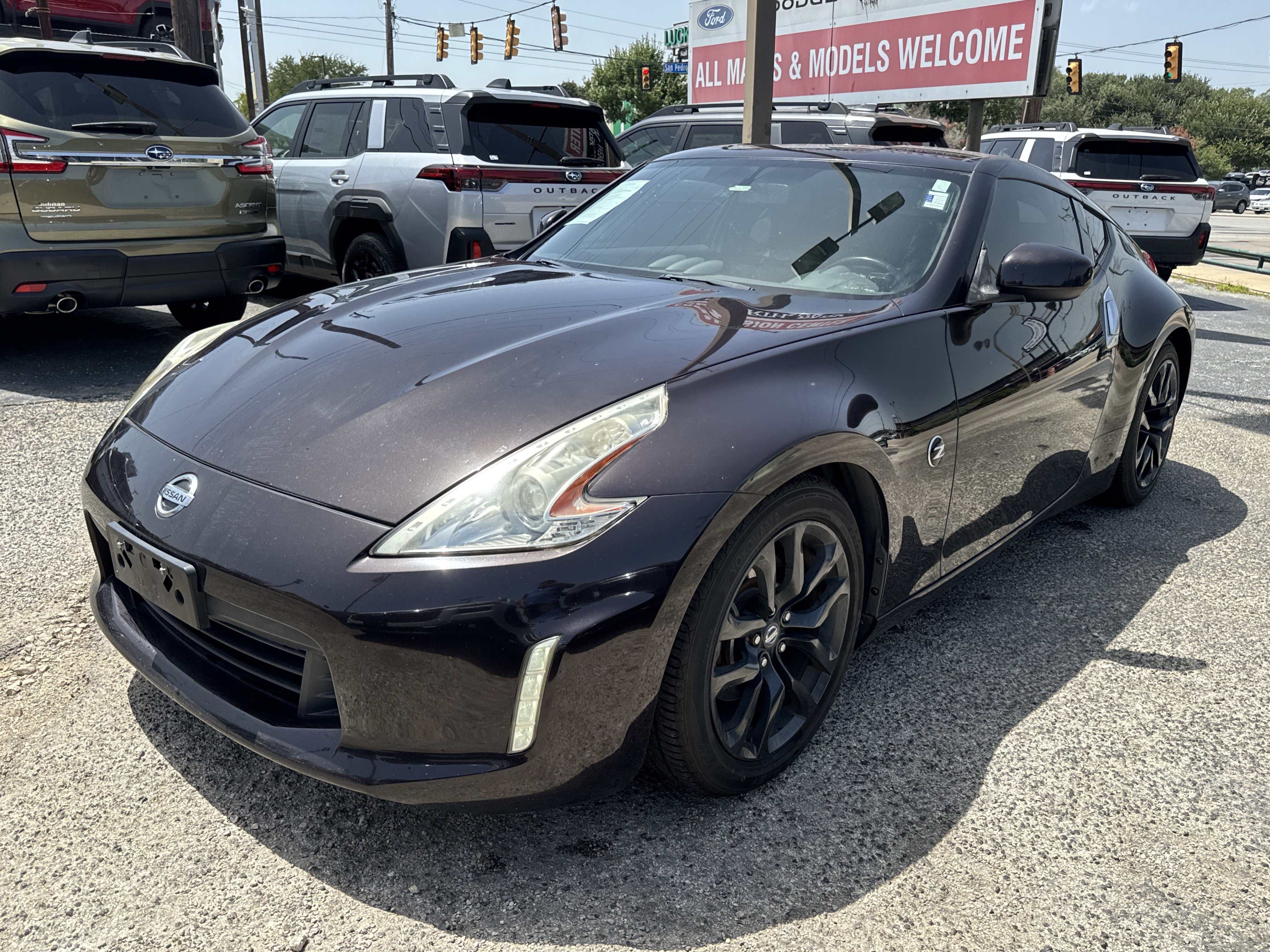 Used 2017 Nissan 370Z Coupe RWD image 7