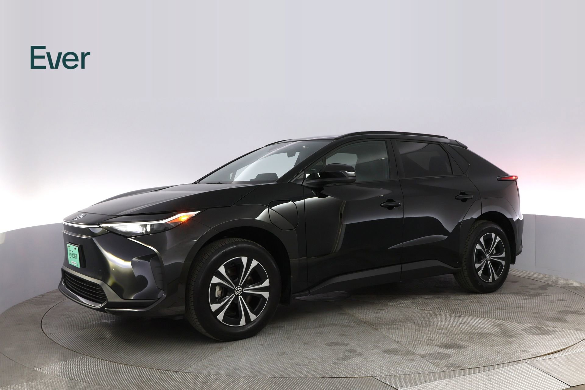 Used 2025 Toyota bZ4X AWD w/ Weather Package image 18