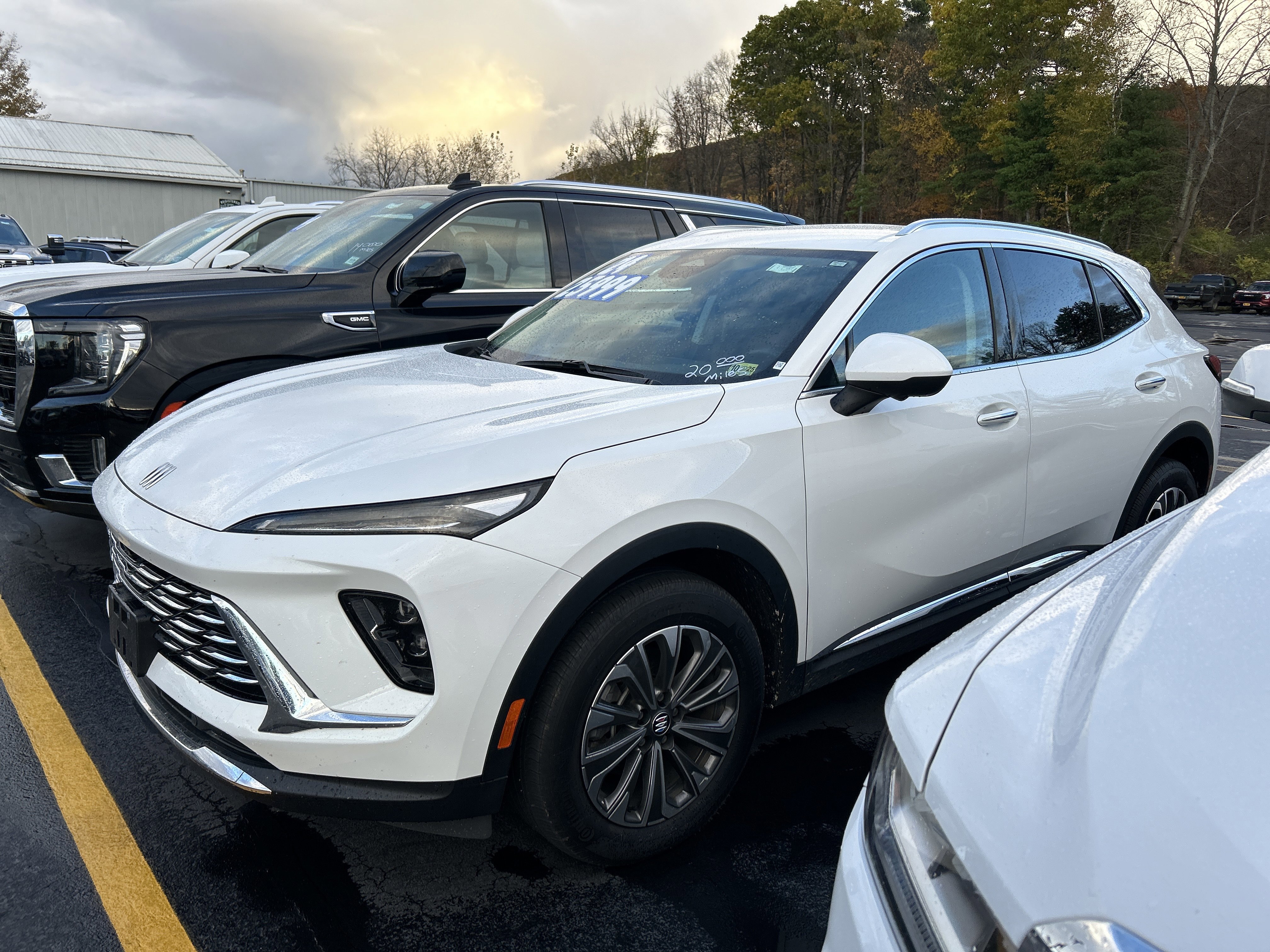 Used 2024 Buick Envision Preferred image 4