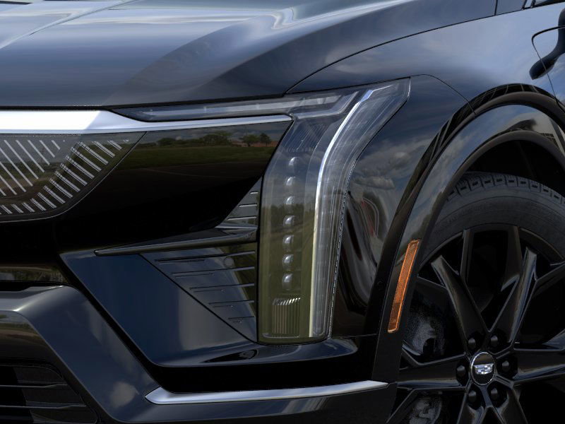 New 2025 Cadillac Optiq Luxury 1 w/ LPO, ONYX Package image 10