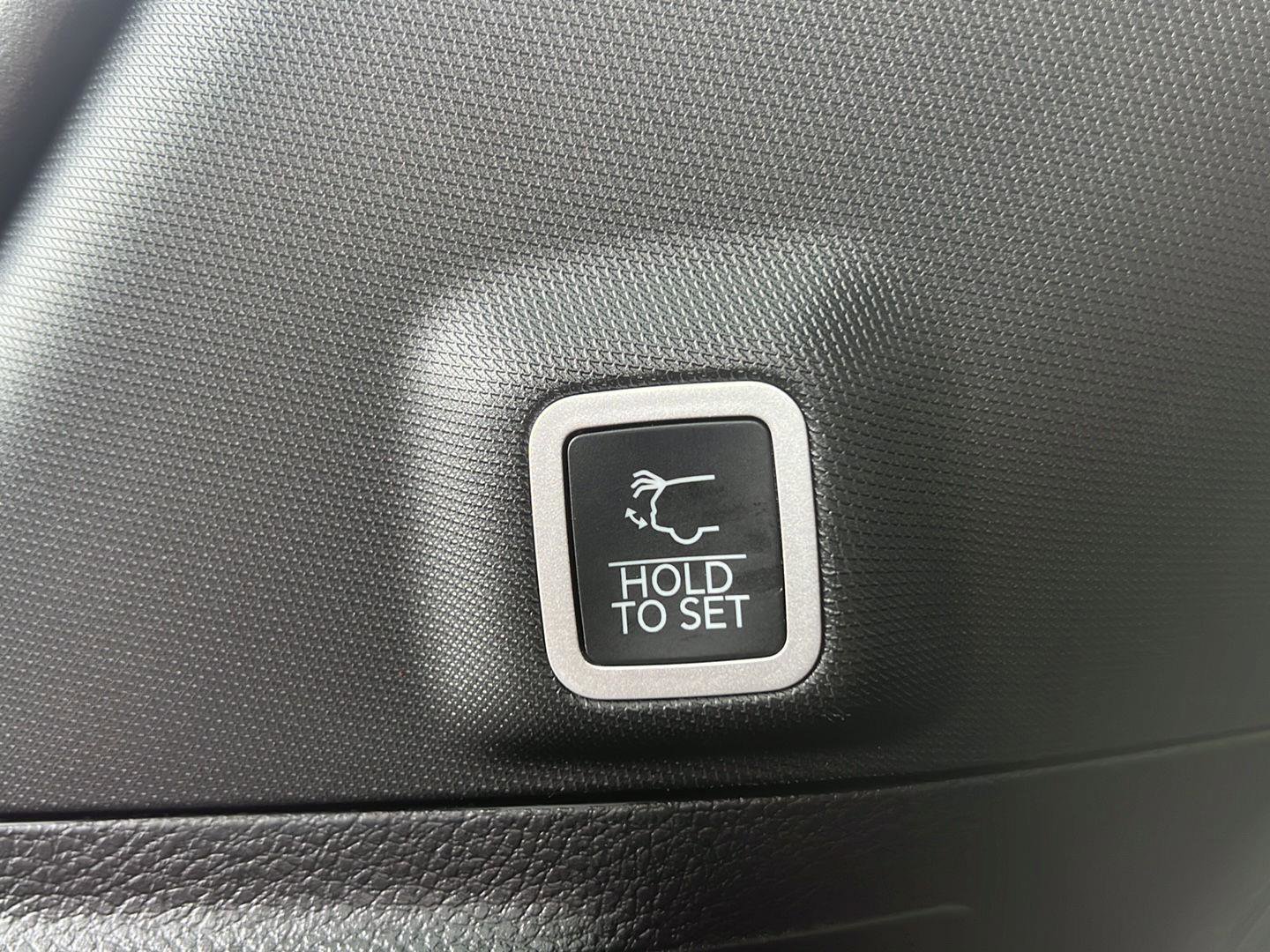 New 2026 Jeep Grand Cherokee Limited image 18