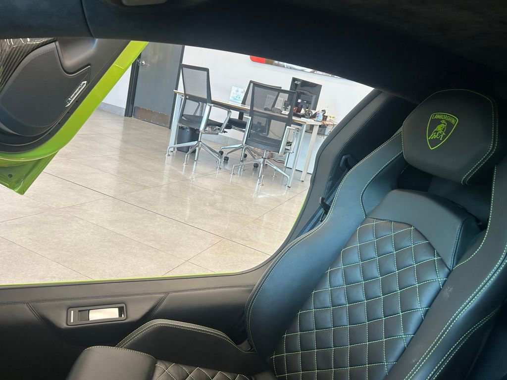 Used 2014 Lamborghini Aventador LP 700-4 AWD/4WD image 27