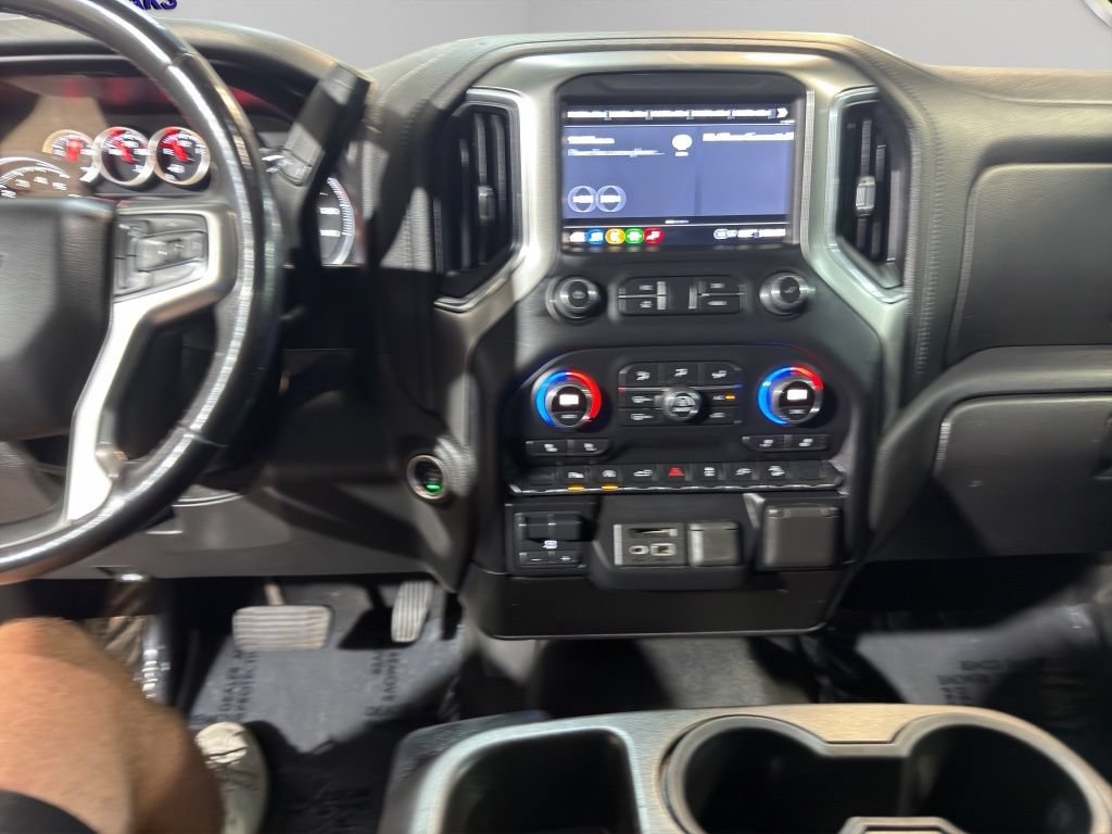 Used 2021 Chevrolet Silverado 1500 LT AWD/4WD image 12