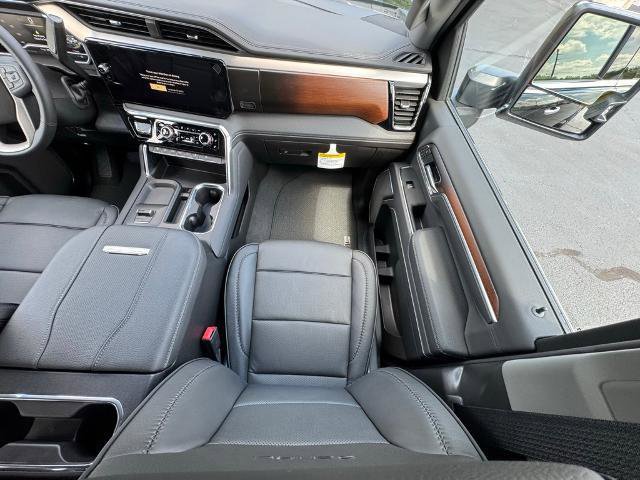 New 2025 GMC Sierra 2500 Denali w/ Denali Reserve Package image 43