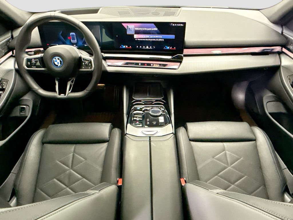 Certified 2026 BMW i5 eDrive40 w/ M Sport Package image 13