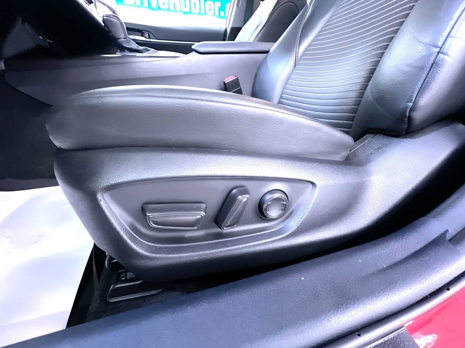 Used 2023 Toyota Camry SE w/ Blackout Package (TMS) FWD image 13