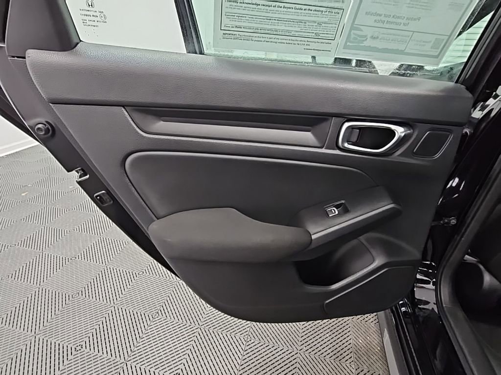 Used 2023 Honda Civic Sport image 29