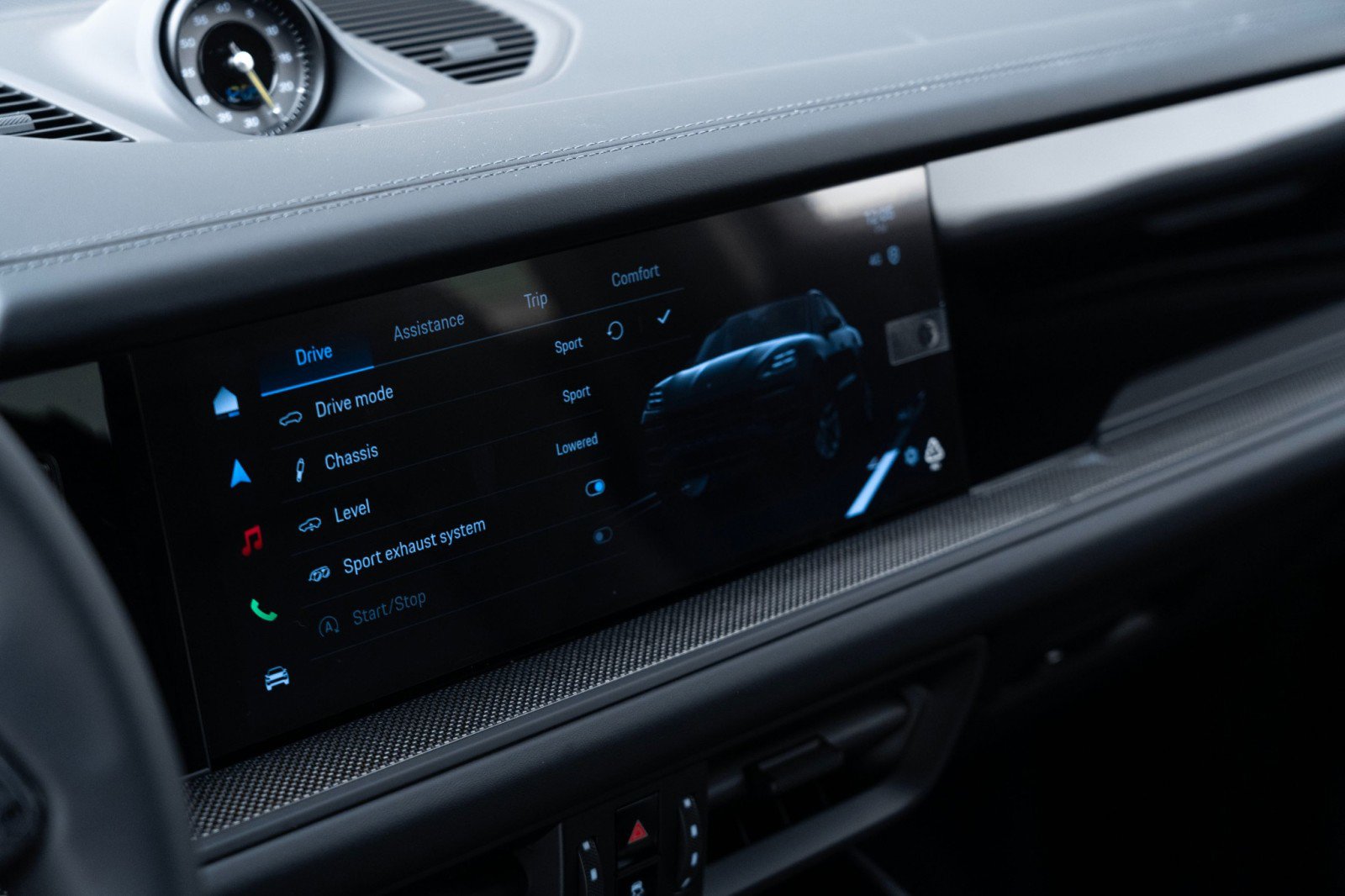 New 2026 Porsche Cayenne Turbo GT image 27