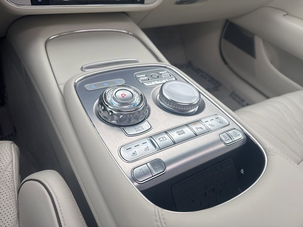 Used 2025 Genesis G90 3.5T image 24