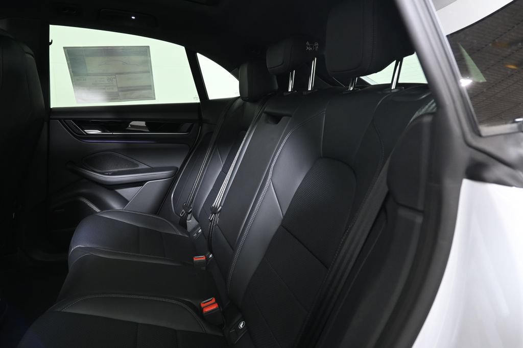 New 2026 Porsche Macan 4 Electric AWD/4WD image 33