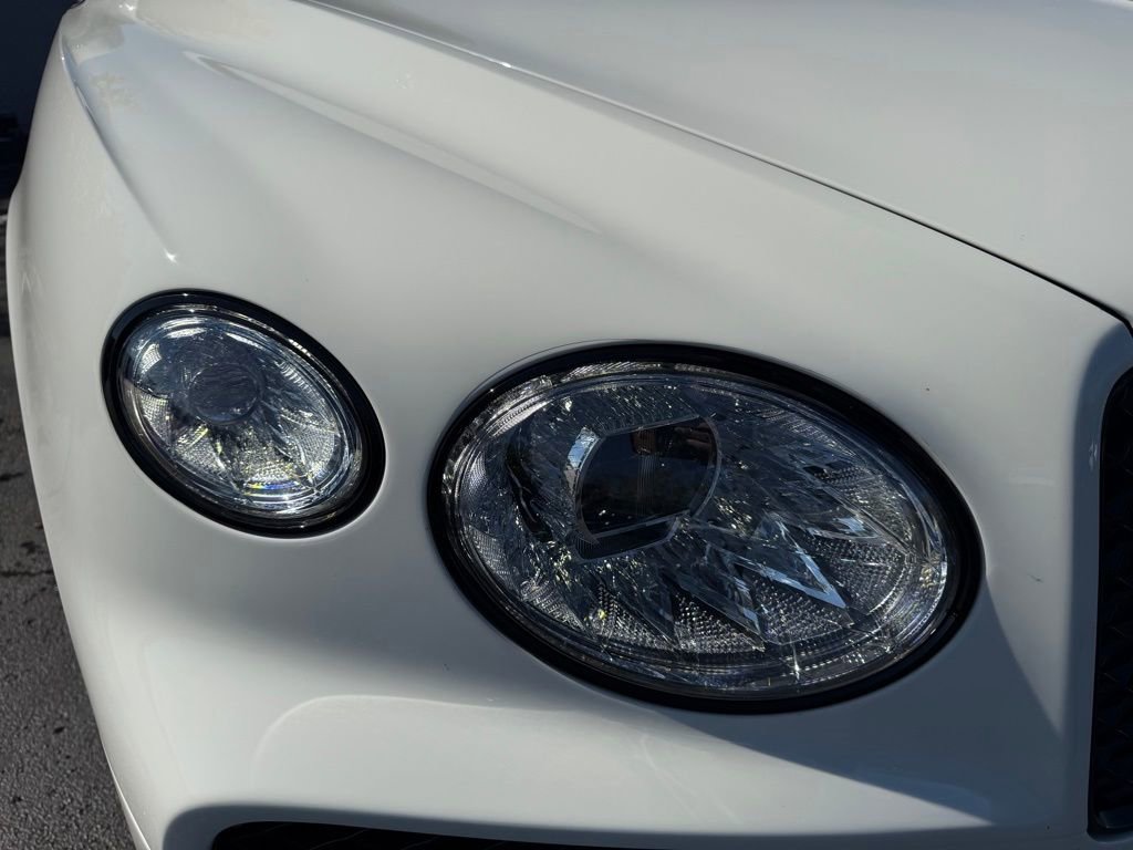 Used 2023 Bentley Bentayga image 9