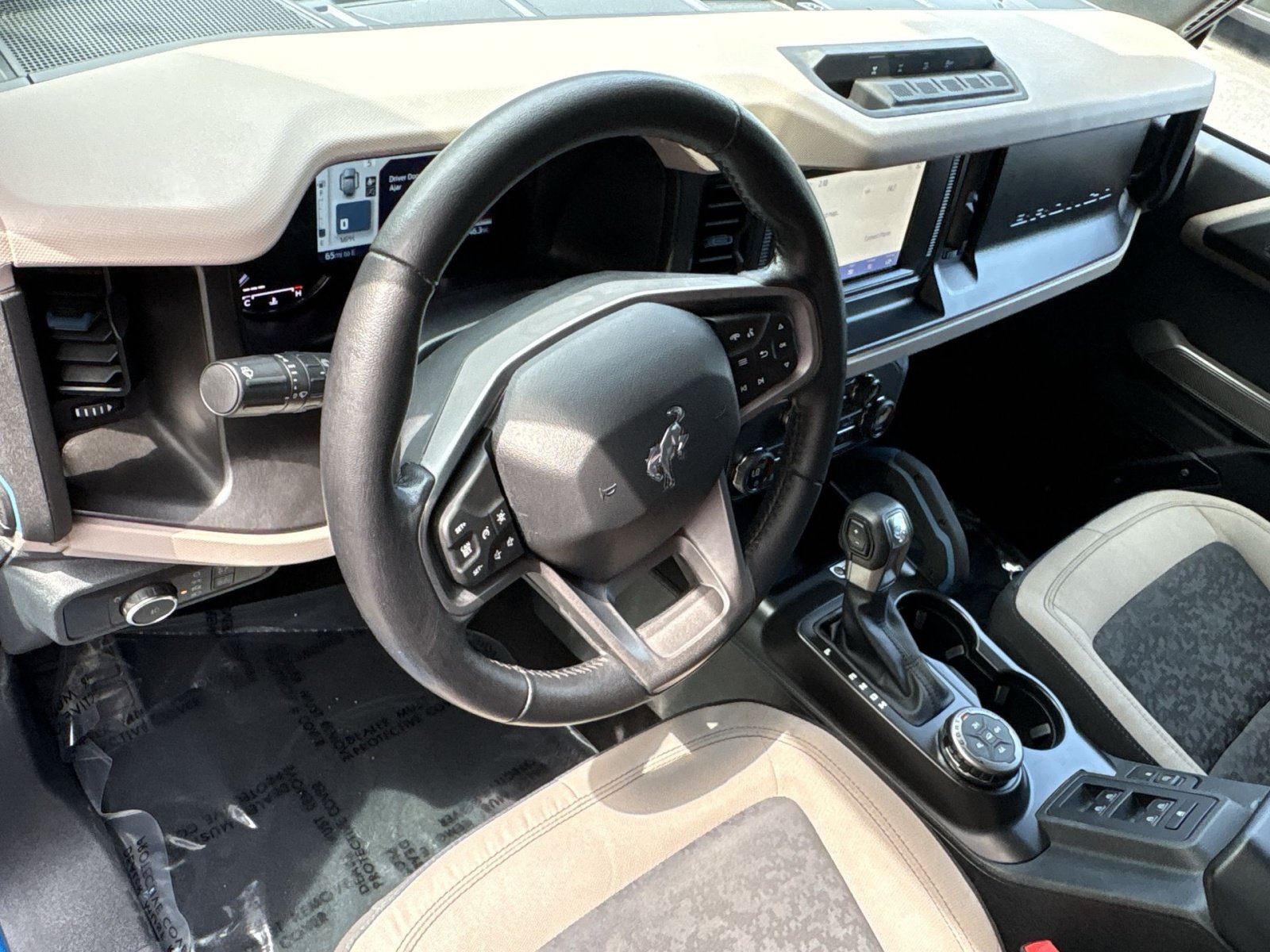 Used 2023 Ford Bronco Wildtrak AWD/4WD image 16