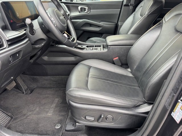 Certified 2024 Kia Sorento S image 17