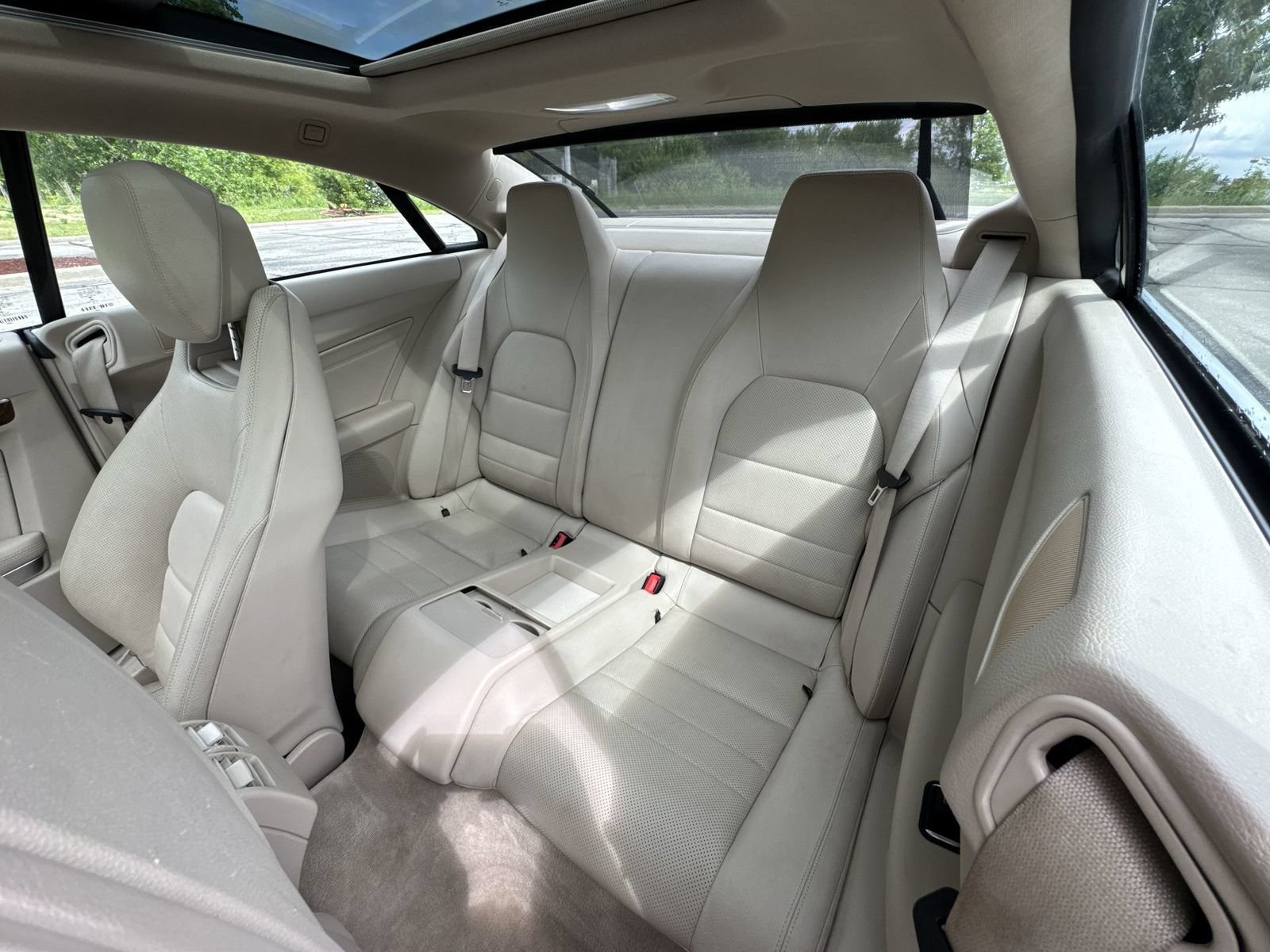 Used 2016 Mercedes-Benz E 400 4MATIC Coupe image 12