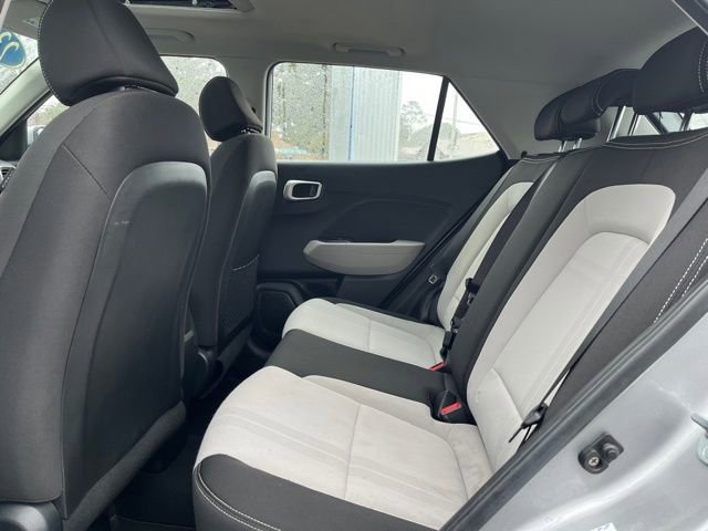 Used 2023 Hyundai Venue SEL w/ Cargo Package image 24