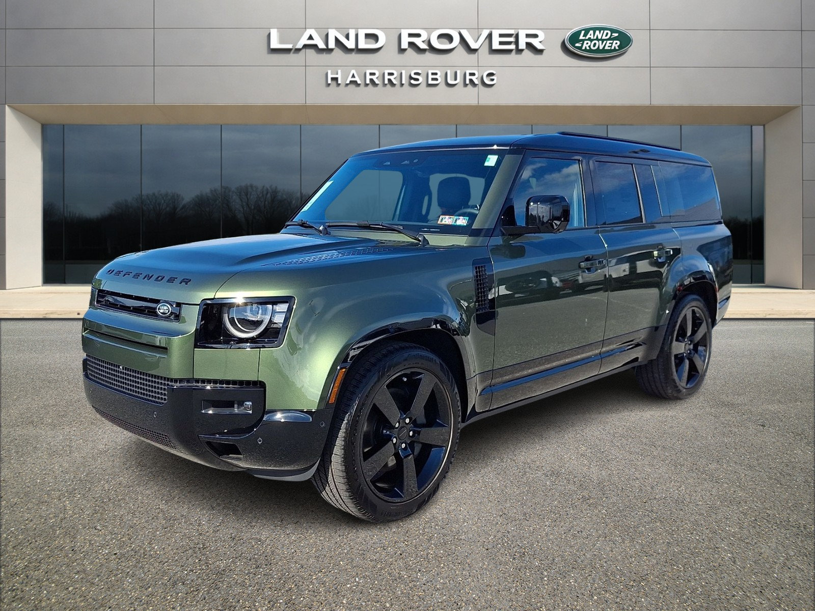 New 2026 Land Rover Defender 130 X-Dynamic SE AWD/4WD image 1