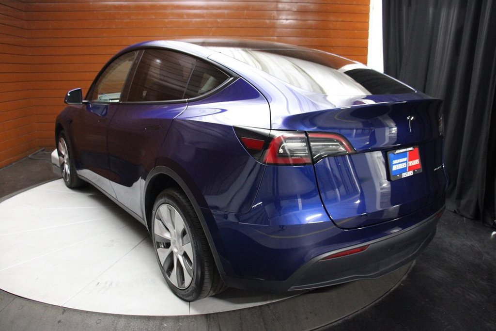 Used 2023 Tesla Model Y Long Range AWD/4WD image 40