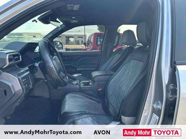 Certified 2025 Toyota Tacoma SR5 AWD/4WD image 9