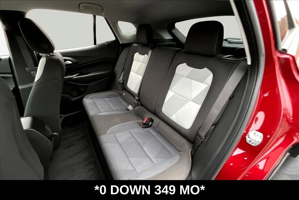 Used 2025 Chevrolet Trax LS image 24