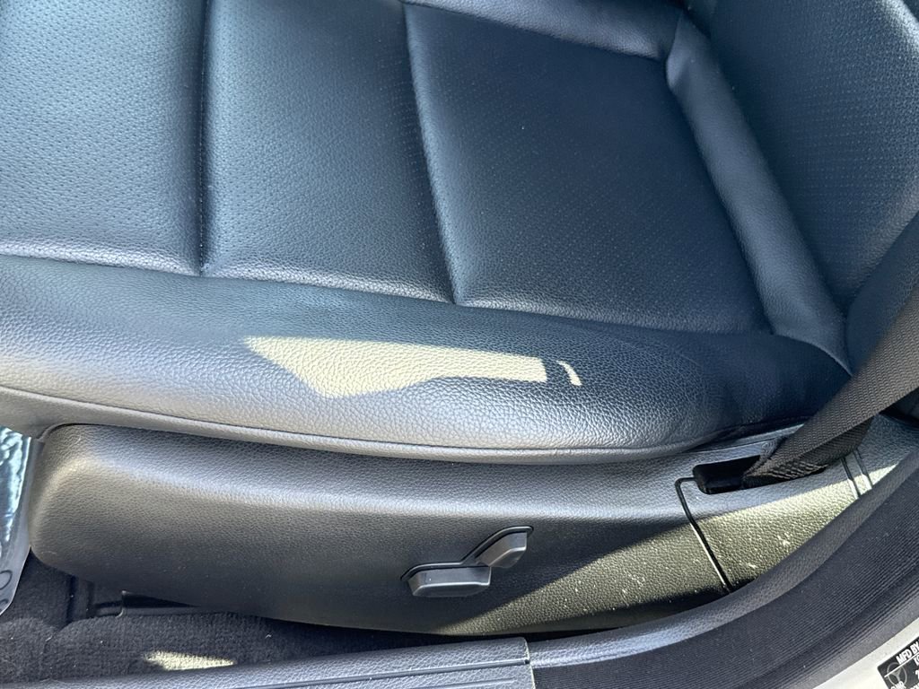 Used 2012 Mercedes-Benz C 250 Sedan image 24