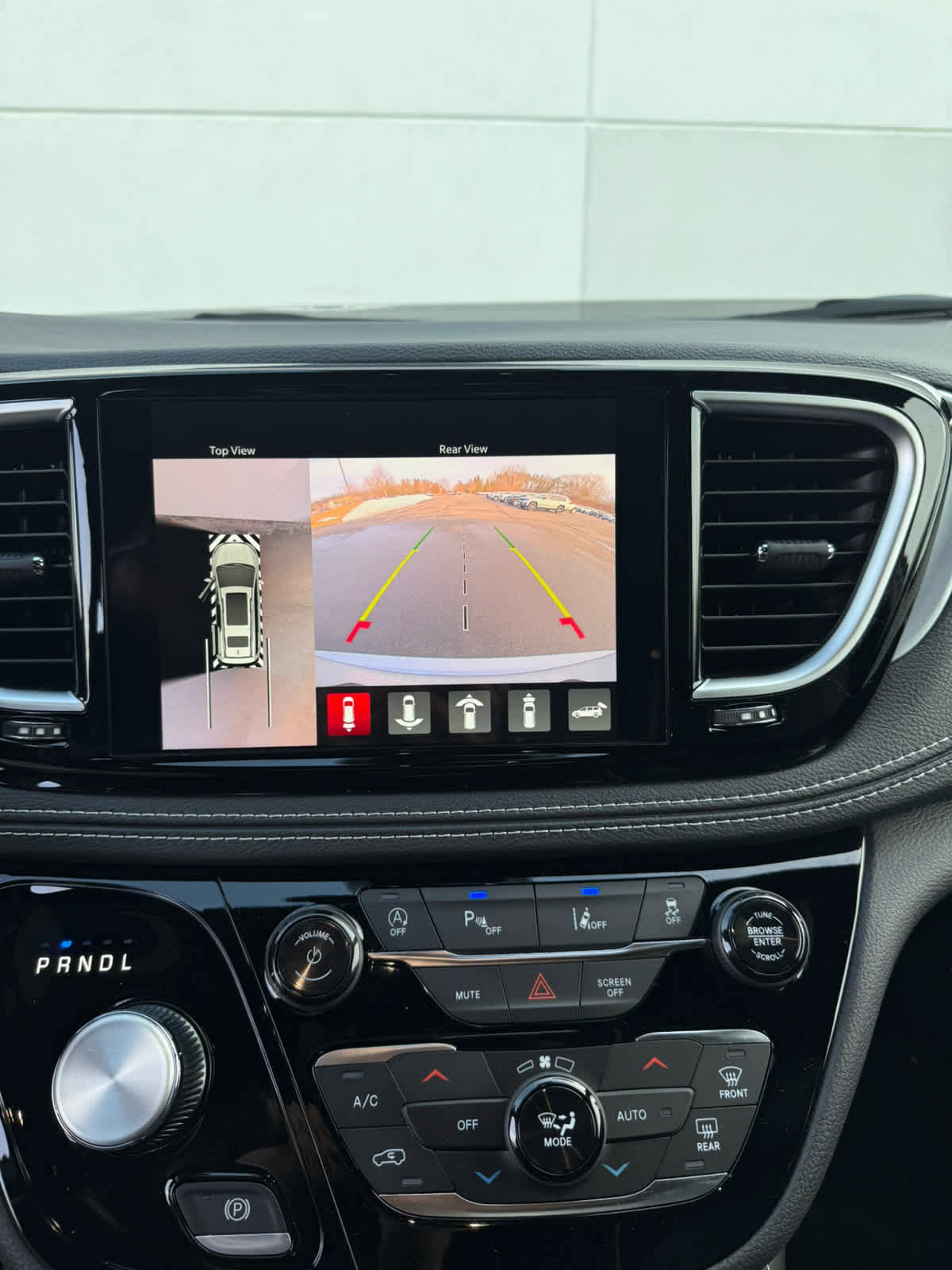 New 2026 Chrysler Pacifica Limited AWD/4WD image 29