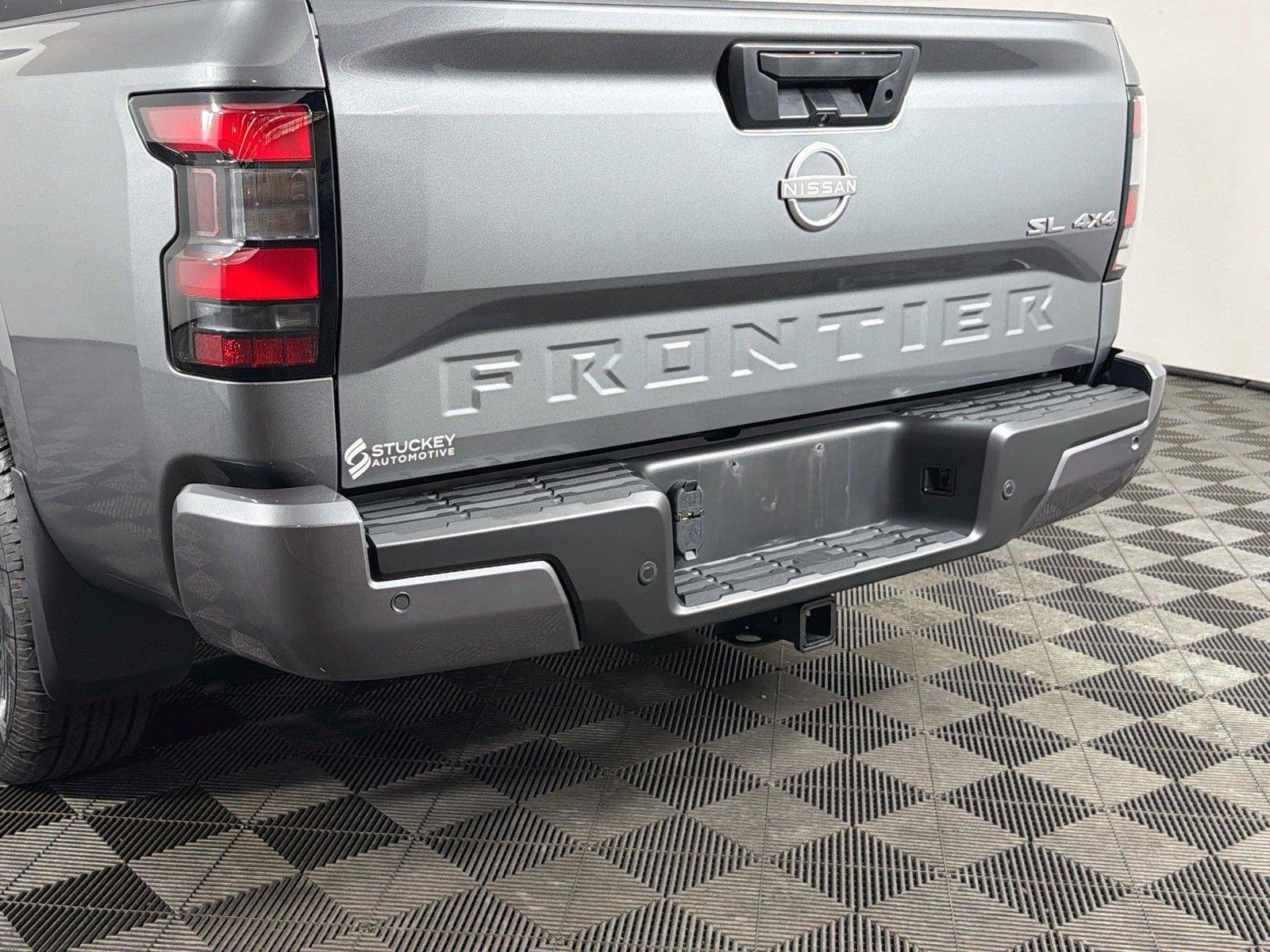 Used 2025 Nissan Frontier SL AWD/4WD image 41