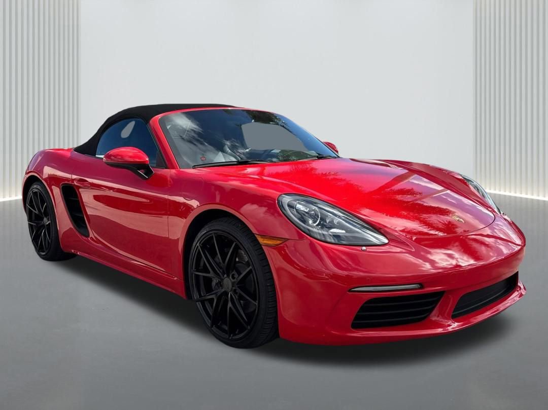 Used 2021 Porsche 718 Boxster image 3