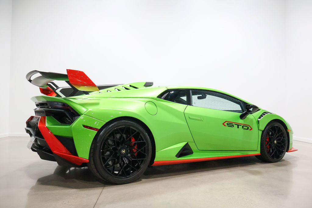 Used 2022 Lamborghini Huracan STO image 48