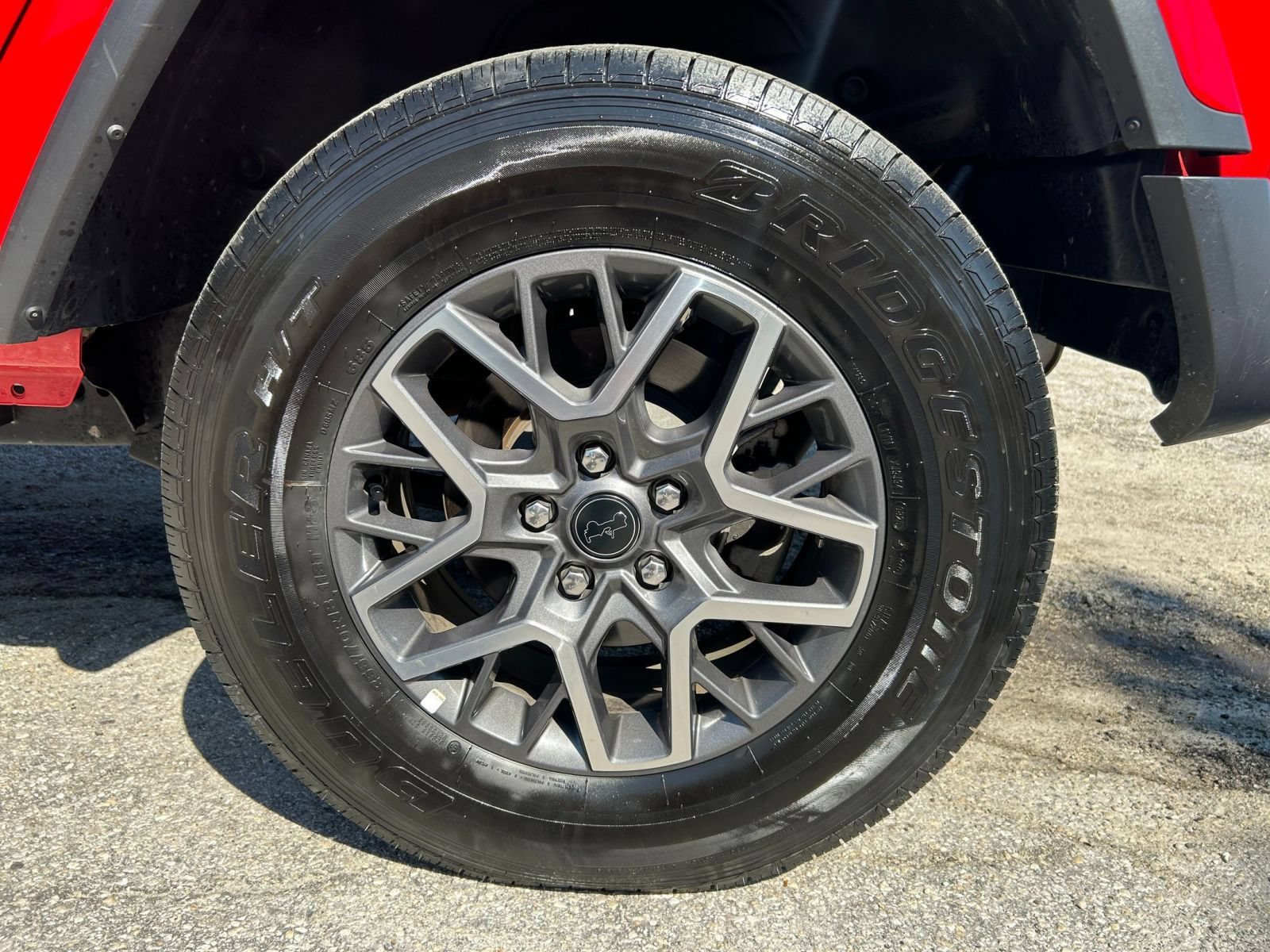 Used 2025 Jeep Wrangler Unlimited Sahara AWD/4WD image 24
