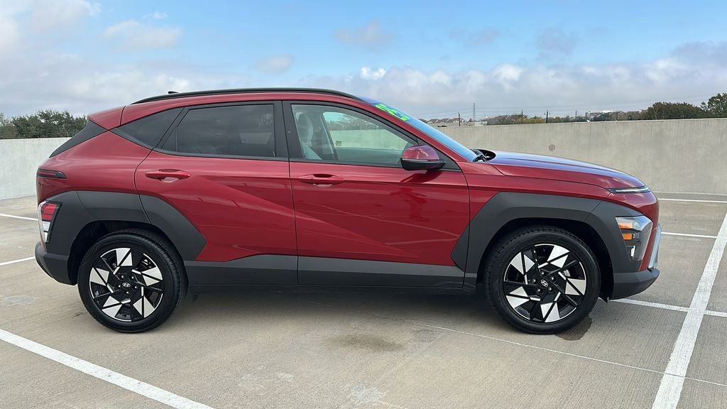 Used 2025 Hyundai Kona SEL image 13