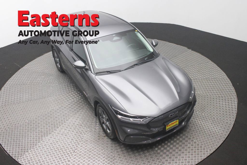 Used 2021 Ford Mustang Mach-E Select image 3