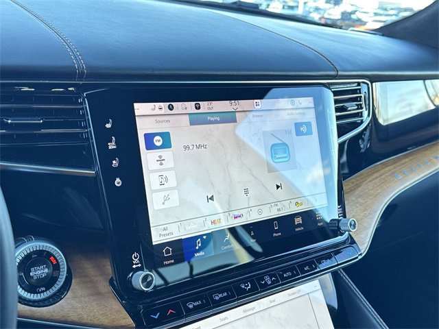 Used 2024 Jeep Grand Wagoneer L Series III image 18