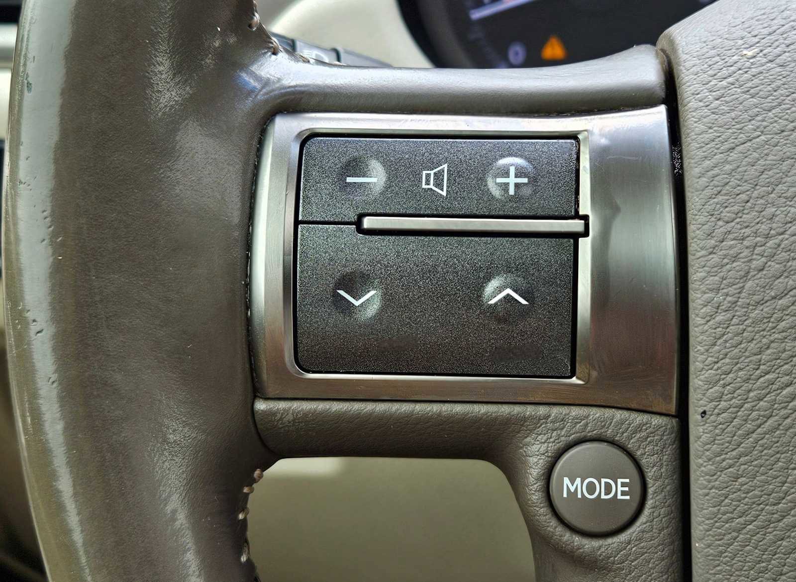 Used 2019 Lexus GX 460 Premium w/ Premium Package AWD/4WD image 17