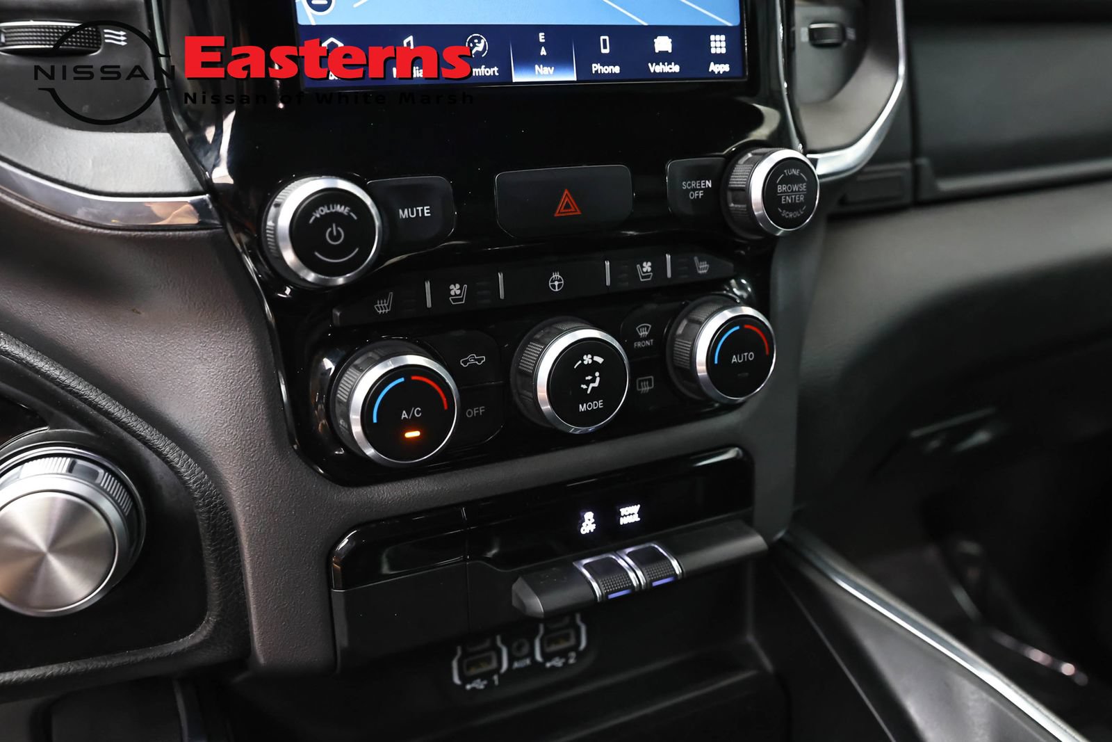 Used 2024 RAM 1500 Laramie RWD image 19