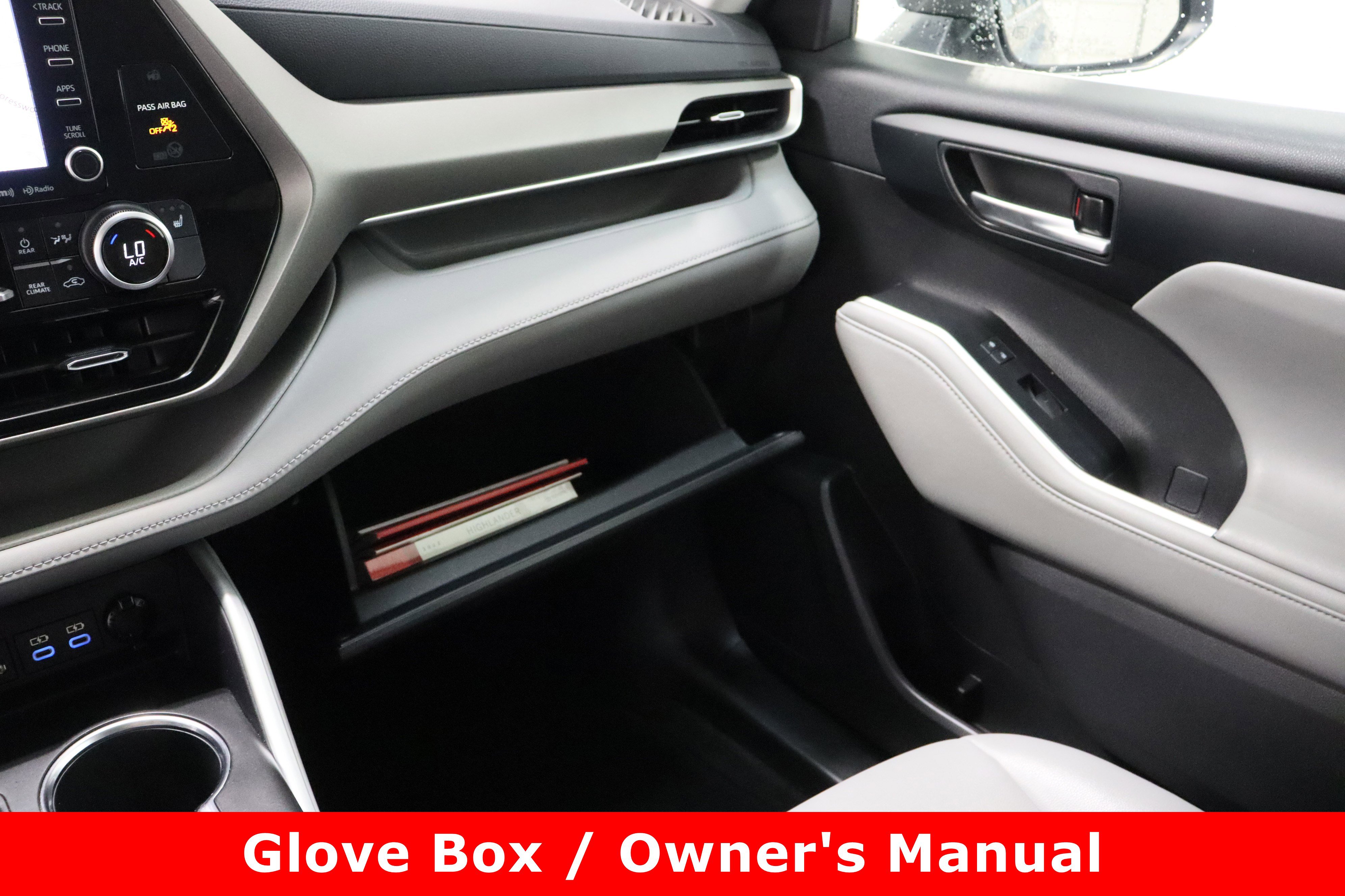 Used 2022 Toyota Highlander XLE image 25