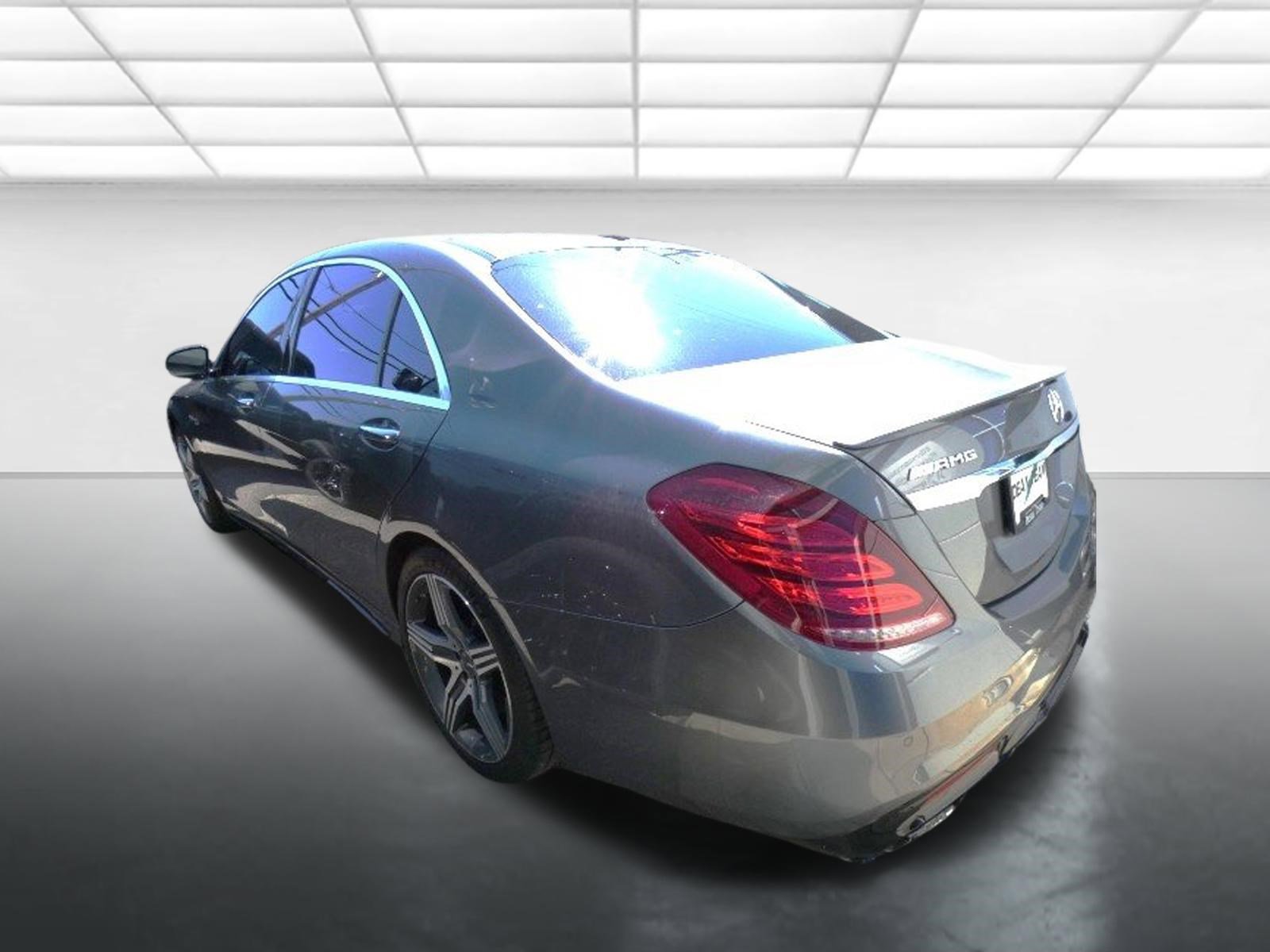 Used 2017 Mercedes-Benz S 63 AMG 4MATIC Sedan image 4