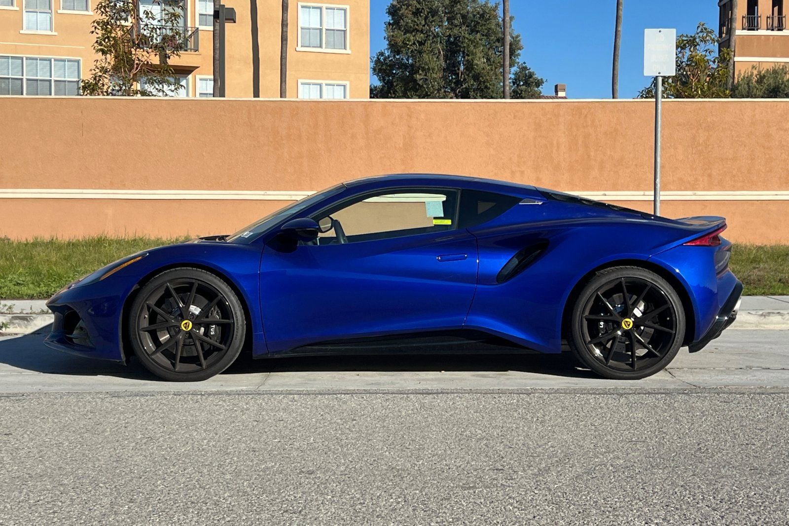 Used 2024 Lotus Emira First Edition image 7